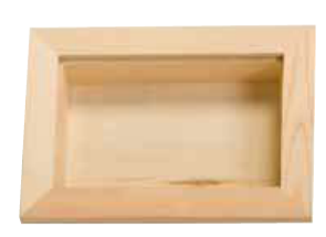 VITRINE EN BOIS VIDE