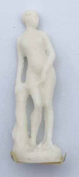 PETITE STATUE