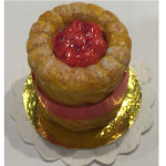 FRAISIER AVEC RUBAN ROUGE