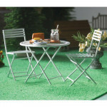 TABLE METAL BLANC ET DEUX CHAISES