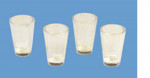 4 PETITS VERRES (EN PLASTIQUE)