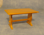 TABLE 2 PIEDS EN BOIS VERNIS