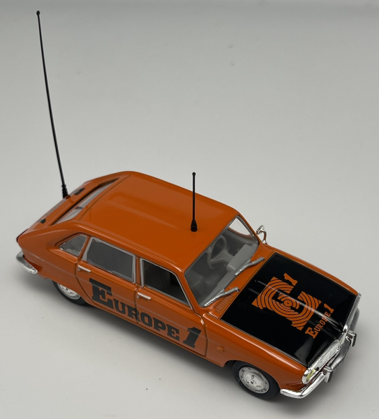 VOITURE RENAULT 16 PUBLICITAIRE EUROPE 1 TOUR DE FRANCE