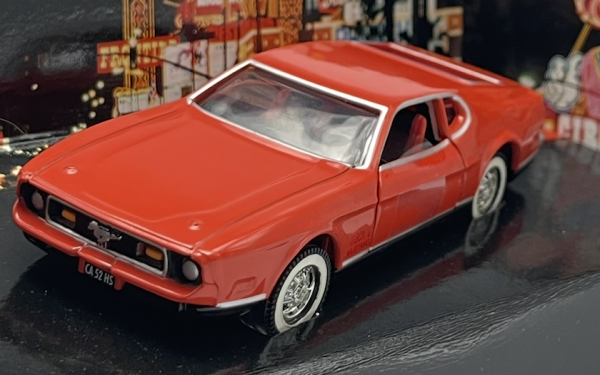 JAMES BOND DIAMONDS ARE FOREVER FORD MUSTANG MACH 1 1971