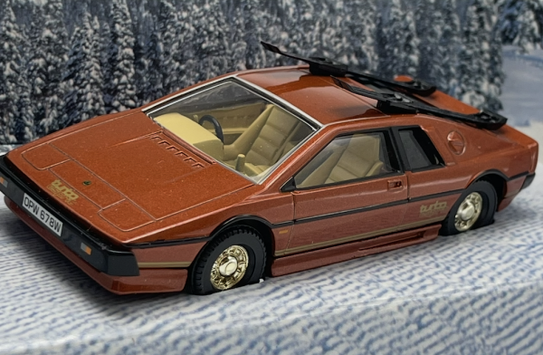 JAMES BOND FOR YOUR EYES ONLY LOTUS TURBO ESPRIT S3