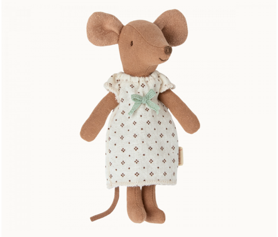 GRANDE SOEUR SOURIS DANS SA BOITE