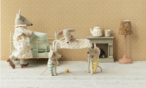 MAILEG - TABLE A LANGER, BEBE SOURIS