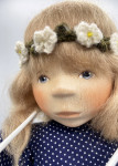 POUPEE LUDIVINE EN BOIS ET TISSUS